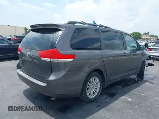 2012 Toyota Sienna XLE AAS с VIN 5TDYK3DC5CS244182, выставлен на аукционе IAAI как лот 42010398 с пробегом 218 607 миль миль и . История ставок и продаж доступна на DreamBid. Изображение 4.