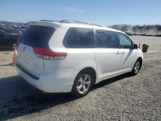 2011 Toyota Sienna LE AAS with VIN 5TDKK3DCXBS136774, listed as a Copart auction lot 47524695 with 209,318 mi miles and Salvage Title. Bid and sale history available at carsss.com. Image 3.