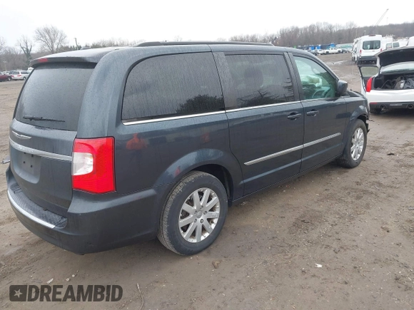 2014 Chrysler Town & Country Touring with VIN 2C4RC1BG6ER348090, listed as a IAAI auction lot 41687678 with 140,192 mi miles. Bid and sale history available at carsss.com. Image 4.