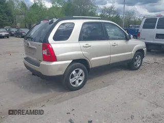 2009 Kia Sportage LX with VIN KNDJE723897625045, listed as a IAAI auction lot 42226159 with 201,266 mi miles and . Bid and sale history available at carsss.com. Image 4.