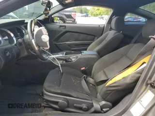 2014 Ford Mustang V6 с VIN 1ZVBP8AM4E5282445, выставлен на аукционе Copart как лот 55943745 с пробегом 114 255 миль миль и Списание • Salvage title. История ставок и продаж доступна на DreamBid. Изображение 7.