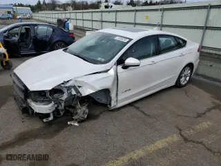 2019 Ford Fusion Hybrid SE with VIN 3FA6P0LU6KR101556, listed as a Copart auction lot 51835255 with 17,528 mi miles and Salvage Title. Bid and sale history available at carsss.com. Image 1.