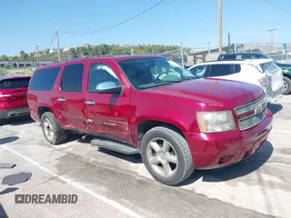 2007 Chevrolet Suburban LT with VIN 3GNFK16347G260507, listed as a IAAI auction lot 42551224 with 208,824 mi miles and . Bid and sale history available at DreamBid. Image 1.
