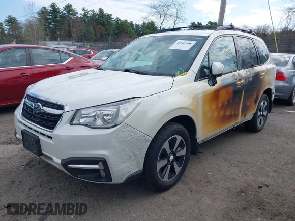 2018 Subaru Forester Premium with VIN JF2SJAEC4JH425448, listed as a IAAI auction lot 42107508 with 147,606 mi miles. Bid and sale history available at carsss.com. Image 2.