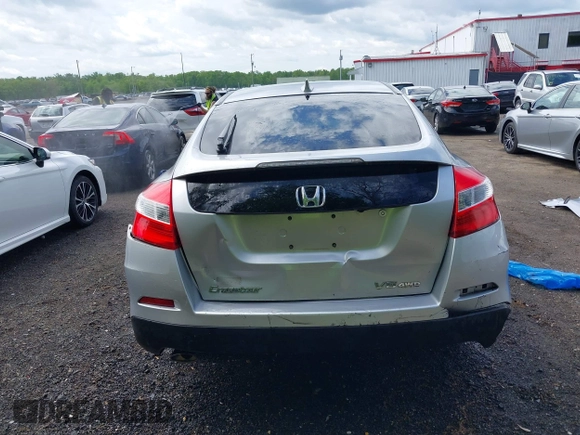 2013 Honda Crosstour EX-L z VIN 5J6TF2H58DL002942, wystawiony jako IAAI lot #42136150 z przebiegiem 42 787 mil mil oraz . Historia ofert i sprzedaży dostępna na DreamBid. Obrazek 16.