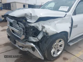 2017 Ram 1500 Lone Star Silver z VIN 1C6RR6LT7HS791379, wystawiony jako IAAI lot #42196470 z przebiegiem 96 222 mil mil oraz . Historia ofert i sprzedaży dostępna na DreamBid. Obrazek 6.