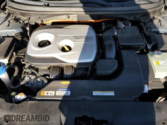 2016 Hyundai Sonata SE with VIN KMHE24L18GA038362, listed as a Copart auction lot 78178493 with 83,222 mi miles and . Bid and sale history available at DreamBid. Image 13.