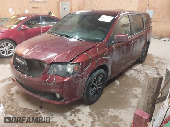 2019 Dodge Grand Caravan SE with VIN 2C4RDGBG6KR502910, listed as a IAAI auction lot 41395445 with 144,238 mi miles and . Bid and sale history available at DreamBid. Image 2.