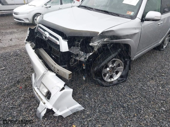2011 Toyota 4Runner Trail with VIN JTEBU5JR5B5074250, listed as a IAAI auction lot 41796053 with 152,447 mi miles. Bid and sale history available at carsss.com. Image 6.