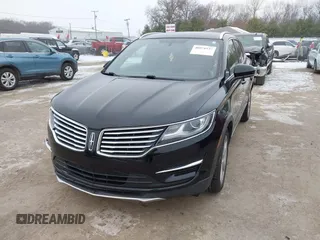 2017 Lincoln MKC Premiere with VIN 5LMCJ1D91HUL33023, listed as a IAAI auction lot 40976537 with 112,695 mi miles. Bid and sale history available at carsss.com. Image 17.