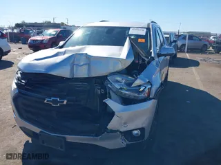 2019 Chevrolet Traverse LT Leather with VIN 1GNEVHKW0KJ126807, listed as a IAAI auction lot 41681930 with 90,320 mi miles. Bid and sale history available at carsss.com. Image 6.