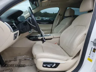 2016 BMW 7 Series 740i with VIN WBA7E2C50GG546752, listed as a Copart auction lot 37513414 with 88,813 mi miles. Bid and sale history available at carsss.com. Image 7.
