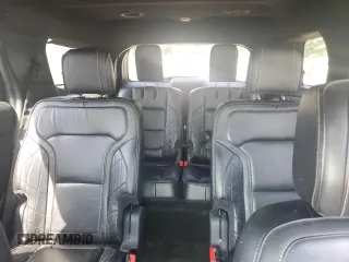 2018 Ford Explorer Platinum z VIN 1FM5K8HT7JGA51982, wystawiony jako Copart lot #57601575 z przebiegiem 126 400 mil mil oraz Szkoda całkowita • Salvage title. Historia ofert i sprzedaży dostępna na DreamBid. Obrazek 10.