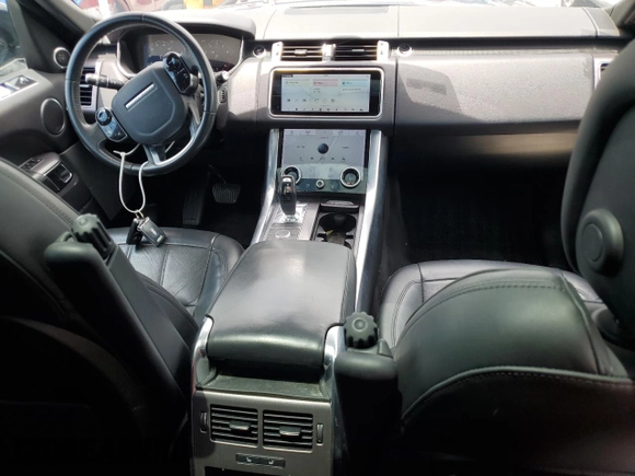 2018 Land Rover Range Rover Sport HSE with VIN SALWR2RV2JA698495, listed as a Copart auction lot 64785085 with 153,492 mi miles and Clean title. Bid and sale history available at DreamBid. Image 8.