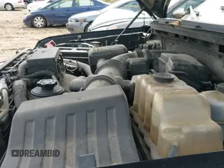 2009 Ford F-150 XL z VIN 1FTPW14V39FA62186, wystawiony jako IAAI lot #43203186 z przebiegiem 234 283 mil mil oraz . Historia ofert i sprzedaży dostępna na DreamBid. Obrazek 19.