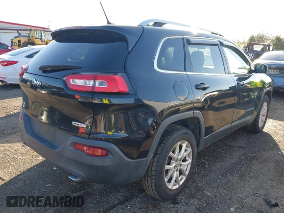2014 Jeep Cherokee Latitude z VIN 1C4PJMCS2EW124467, wystawiony jako IAAI lot #41944747 z przebiegiem 132 890 mil mil oraz . Historia ofert i sprzedaży dostępna na DreamBid. Obrazek 4.
