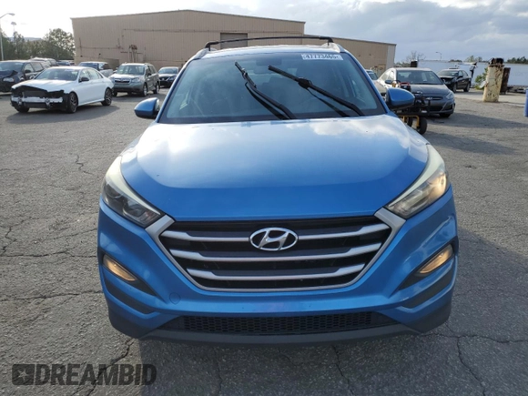 2017 Hyundai Tucson SE with VIN KM8J33A4XHU595101, listed as a Copart auction lot 47773465 with 120,430 mi miles and Salvage Title. Bid and sale history available at DreamBid. Image 5.