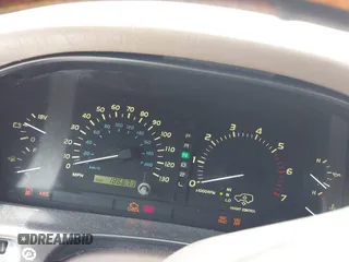 2001 Lexus LX 470 z VIN JTJHT00W613506010, wystawiony jako IAAI lot #42277268 z przebiegiem 186 671 mil mil oraz . Historia ofert i sprzedaży dostępna na DreamBid. Obrazek 7.