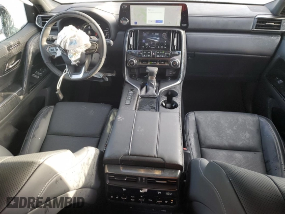 2024 Lexus LX 600 Luxury z VIN JTJGB7CX0R4062088, wystawiony jako Copart lot #84683894 z przebiegiem 85 mil mil oraz Szkoda całkowita • Salvage title. Historia ofert i sprzedaży dostępna na DreamBid. Obrazek 8.