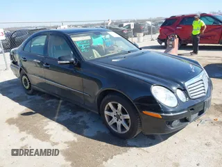 2009 Mercedes-Benz E-Class 3.0L with VIN WDBUF22X79B395557, listed as a IAAI auction lot 41672452 with 91,354 mi miles. Bid and sale history available at carsss.com. Image 1.
