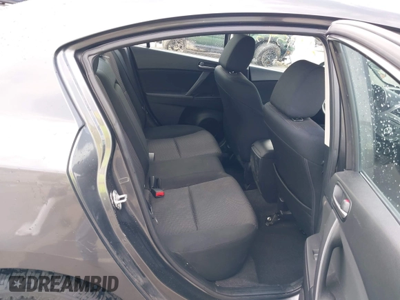 2013 Mazda 3 i Touring z VIN JM1BL1V72D1822505, wystawiony jako IAAI lot #42199595 z przebiegiem 103 560 mil mil oraz . Historia ofert i sprzedaży dostępna na DreamBid. Obrazek 8.