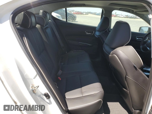 2019 Acura TLX Technology z VIN 19UUB2F46KA008345, wystawiony jako Copart lot #58244695 z przebiegiem 121 982 mil mil oraz Czysty tytuł • Clean title. Historia ofert i sprzedaży dostępna na DreamBid. Obrazek 10.