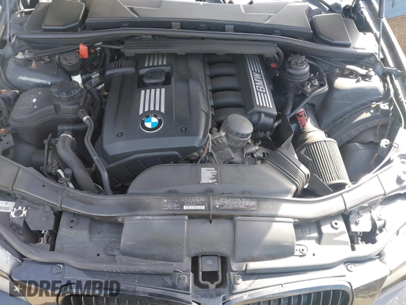 2011 BMW 3 Series 328i xDrive z VIN WBAPK5G55BNN79304, wystawiony jako IAAI lot #42166372 z przebiegiem 115 730 mil mil oraz . Historia ofert i sprzedaży dostępna na DreamBid. Obrazek 10.