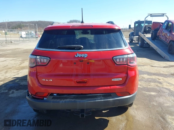 2018 Jeep Compass Latitude with VIN 3C4NJDBB0JT331884, listed as a IAAI auction lot 41737944 with 58,763 mi miles and . Bid and sale history available at DreamBid. Image 16.