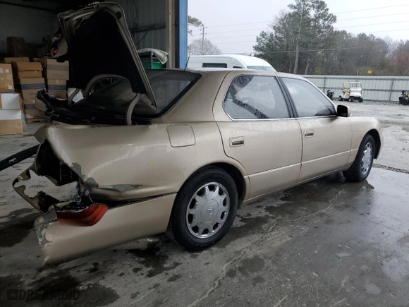 1997 Lexus LS 400 Luxury Sdn with VIN JT8BH28F0V0074482, listed as a Copart auction lot 45524735 with 206,163 mi miles and Salvage Title. Bid and sale history available at carsss.com. Image 3.