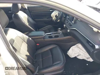 2019 Nissan Altima SR with VIN 1N4BL4CV9KC258877, listed as a IAAI auction lot 41144135 with 64,434 mi miles and . Bid and sale history available at carsss.com. Image 5.