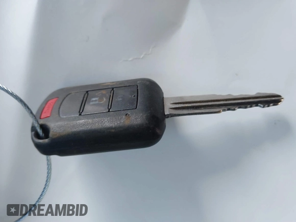 2019 Mitsubishi Outlander ES z VIN JA4AP3AU3KU029596, wystawiony jako IAAI lot #41381087 z przebiegiem 59 912 mil mil oraz . Historia ofert i sprzedaży dostępna na DreamBid. Obrazek 11.