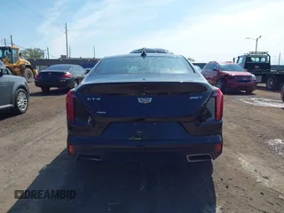 2021 Cadillac CT4 Premium Luxury z VIN 1G6DF5RK8M0121711, wystawiony jako IAAI lot #42197628 z przebiegiem Nie podano mil oraz . Historia ofert i sprzedaży dostępna na DreamBid. Obrazek 16.