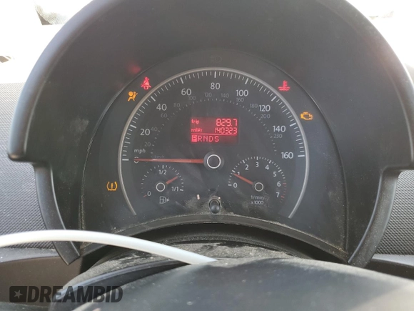 2009 Volkswagen Beetle S z VIN 3VWRF31Y29M404324, wystawiony jako Copart lot #58320175 z przebiegiem 140 323 mil mil oraz Szkoda całkowita • Salvage title. Historia ofert i sprzedaży dostępna na DreamBid. Obrazek 9.