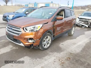 2017 Ford Escape SE with VIN 1FMCU0GD5HUE08097, listed as a IAAI auction lot 41499800 with 70,911 mi miles. Bid and sale history available at carsss.com. Image 6.