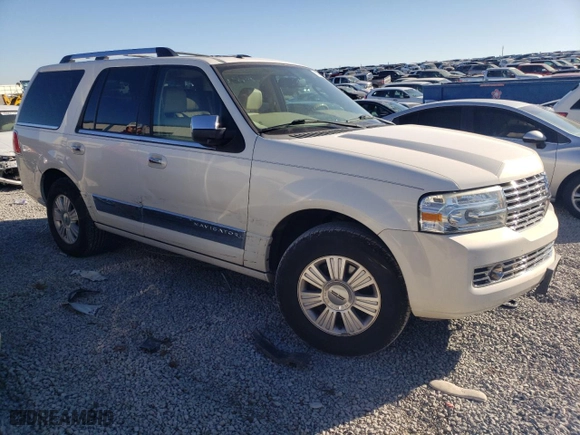 2008 Lincoln Navigator with VIN 5LMFU27518LJ12756, listed as a Copart auction lot 83676884 with 188,927 mi miles and Salvage Title. Bid and sale history available at carsss.com. Image 4.