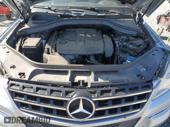 2015 Mercedes-Benz M 350 z VIN 4JGDA5JB3FA595176, wystawiony jako Copart lot #57835265 z przebiegiem 56 366 mil mil oraz Szkoda całkowita • Salvage title. Historia ofert i sprzedaży dostępna na DreamBid. Obrazek 12.