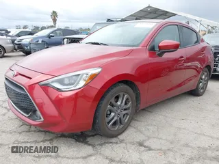 2019 Toyota Yaris L z VIN 3MYDLBYV6KY511548, wystawiony jako IAAI lot #41725445 z przebiegiem 62 628 mil mil oraz . Historia ofert i sprzedaży dostępna na DreamBid. Obrazek 2.