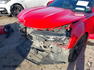 2019 Chevrolet Camaro 1LT with VIN 1G1FB1RS0K0139541, listed as a IAAI auction lot 41674031 with 62,602 mi miles. Bid and sale history available at carsss.com. Image 6.