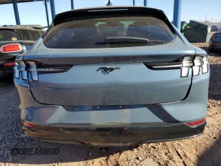 2023 Ford Mustang Mach-E Premium z VIN 3FMTK3R78PMA26955, wystawiony jako Copart lot #50068925 z przebiegiem 41 851 mil mil oraz Szkoda całkowita • Salvage title. Historia ofert i sprzedaży dostępna na DreamBid. Obrazek 6.
