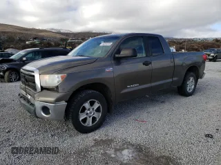 2012 Toyota Tundra 4WD Truck with VIN 5TFUW5F12CX226565, listed as a Copart auction lot 44200325 with 191,574 mi miles and Salvage Title. Bid and sale history available at carsss.com. Image 1.