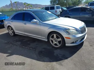 2007 Mercedes-Benz S 550 with VIN WDDNG71X07A082425, listed as a IAAI auction lot 42850017 with 96,732 mi miles and . Bid and sale history available at DreamBid. Image 1.