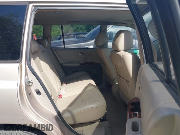 2006 Toyota Highlander w/3rd Row z VIN JTEEP21A460146586, wystawiony jako IAAI lot #42256255 z przebiegiem 198 011 mil mil oraz . Historia ofert i sprzedaży dostępna na DreamBid. Obrazek 8.