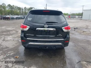 2014 Nissan Pathfinder Platinum with VIN 5N1AR2MM2EC654678, listed as a IAAI auction lot 41983035 with 140,989 mi miles. Bid and sale history available at carsss.com. Image 16.