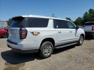 2021 Chevrolet Suburban LT z VIN 1GNSCCKD2MR265366, wystawiony jako Copart lot #55333565 z przebiegiem 106 345 mil mil oraz Szkoda całkowita • Salvage title. Historia ofert i sprzedaży dostępna na DreamBid. Obrazek 3.