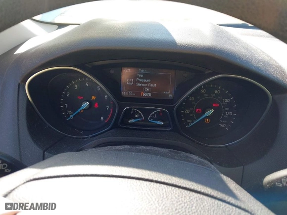 2015 Ford Focus SE with VIN 1FADP3F25FL200831, listed as a IAAI auction lot 41785206 with 141,139 mi miles. Bid and sale history available at carsss.com. Image 7.