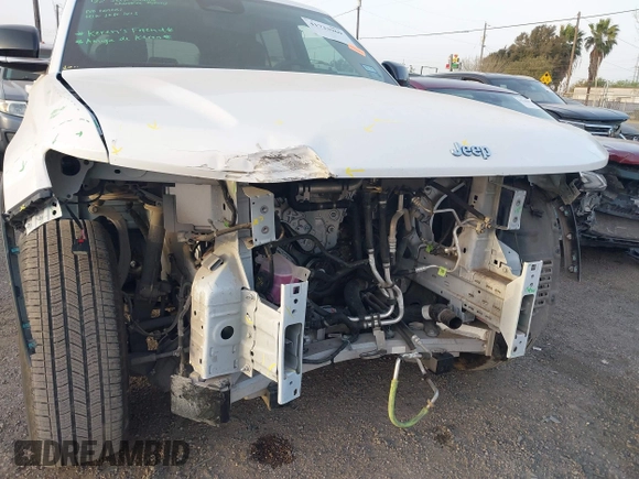 2022 Jeep Grand Cherokee with VIN 1C4RJYB63N8762798, listed as a IAAI auction lot 41723969 with 23,853 mi miles and . Bid and sale history available at DreamBid. Image 12.