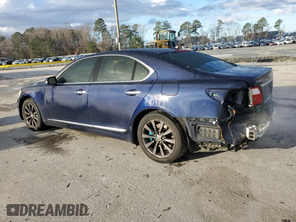 2010 Lexus LS 460 z VIN JTHCL5EF5A5008760, wystawiony jako Copart lot #86811184 z przebiegiem 141 508 mil mil oraz Szkoda całkowita • Salvage title. Historia ofert i sprzedaży dostępna na DreamBid. Obrazek 2.