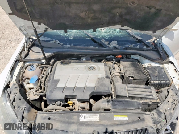 2014 Volkswagen Jetta TDI w/Sunroof & Nav с VIN 3VWPL7AJ4EM621135, выставлен на аукционе Copart как лот 61494425 с пробегом 52 781 миль миль и Списание • Salvage title. История ставок и продаж доступна на DreamBid. Изображение 12.