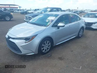 2023 Toyota Corolla LE z VIN 5YFB4MDE6PP024815, wystawiony jako IAAI lot #42433331 z przebiegiem 48 348 mil mil oraz . Historia ofert i sprzedaży dostępna na DreamBid. Obrazek 2.