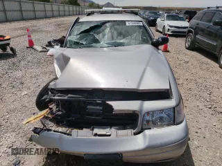 2010 Ford Police Interceptor с VIN 2FABP7BV8AX131093, выставлен на аукционе Copart как лот 61508565 с пробегом Не указан миль и Списание • Salvage title. История ставок и продаж доступна на DreamBid. Изображение 5.
